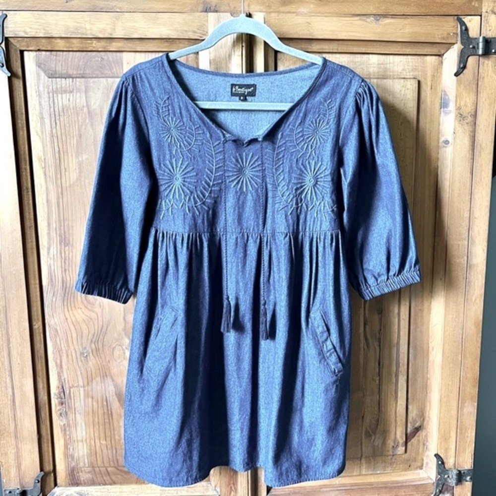 b. Boutique By Evergreen Denim Embroidered Babydoll Dress Size Small